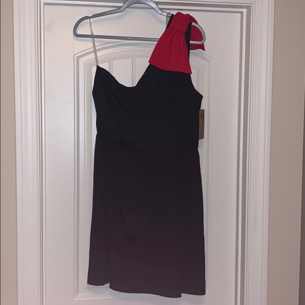 One shoulder dress